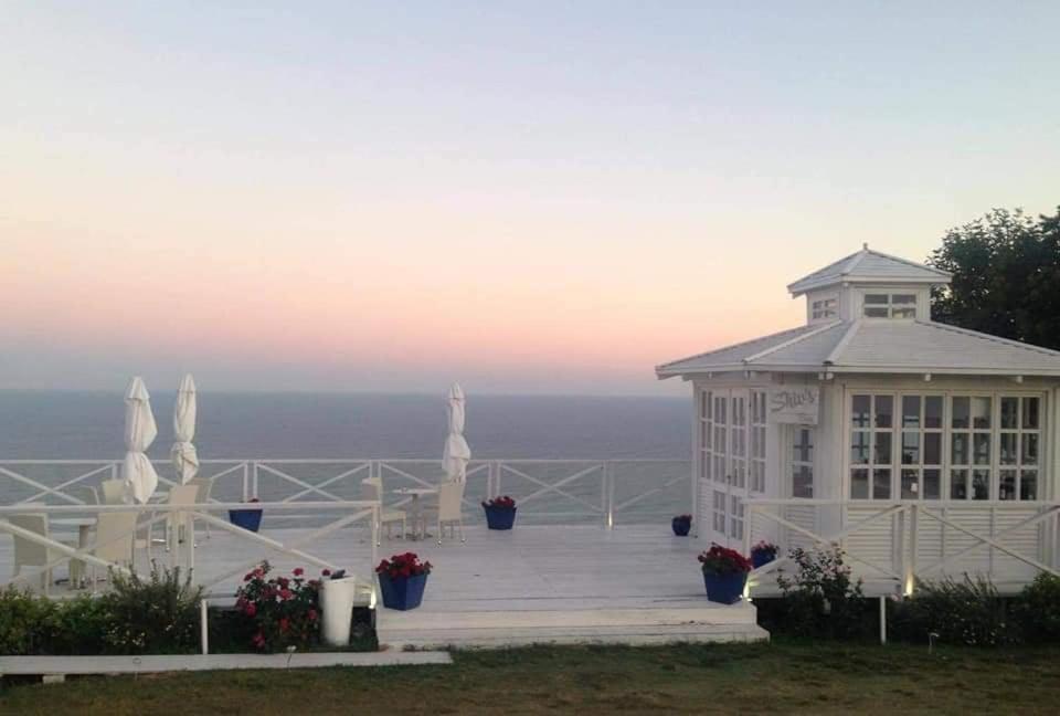 Lighthouse 3 Bedrooms Villa F36 バルチク エクステリア 写真